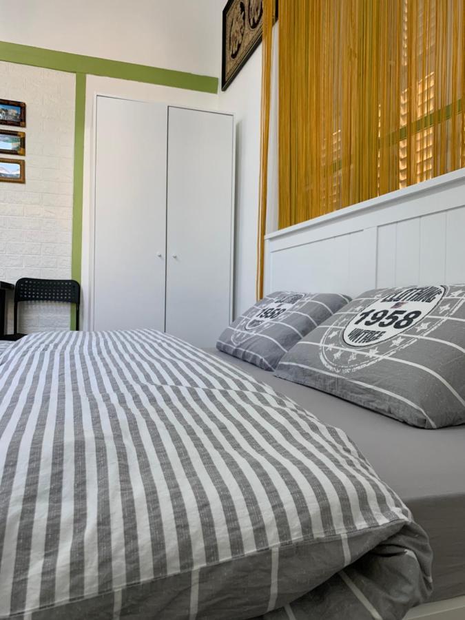 Guesthouse Comfy - Separate Rooms In The Apartment For A Relaxing Holiday Haifa Kültér fotó