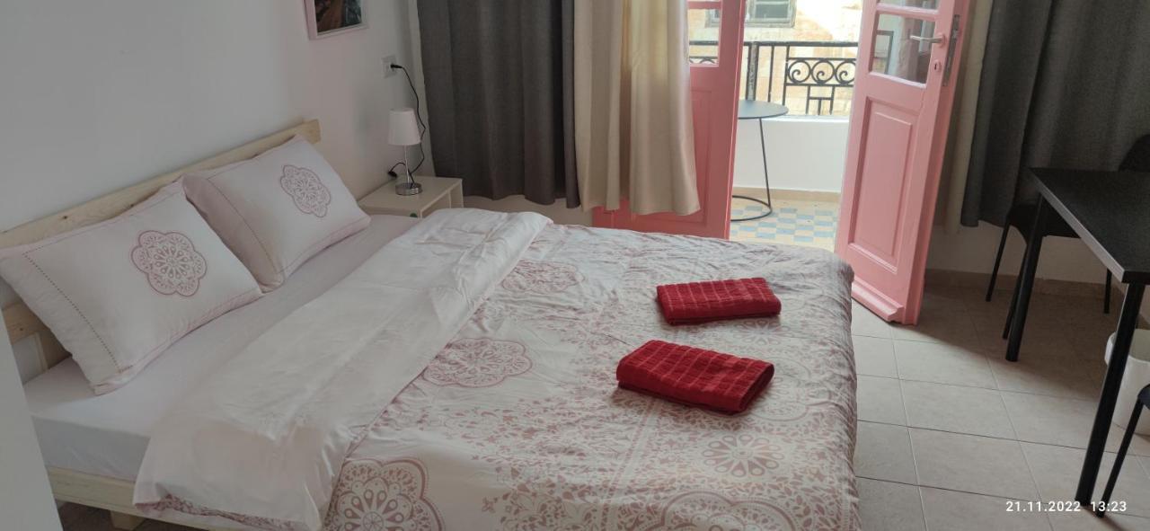 Guesthouse Comfy - Separate Rooms In The Apartment For A Relaxing Holiday Haifa Kültér fotó