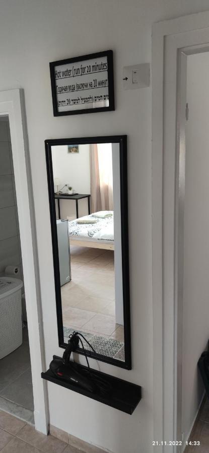 Guesthouse Comfy - Separate Rooms In The Apartment For A Relaxing Holiday Haifa Kültér fotó