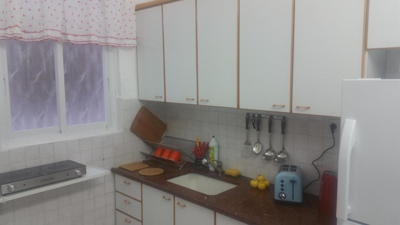 Guesthouse Comfy - Separate Rooms In The Apartment For A Relaxing Holiday Haifa Kültér fotó