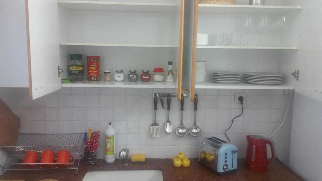Guesthouse Comfy - Separate Rooms In The Apartment For A Relaxing Holiday Haifa Kültér fotó