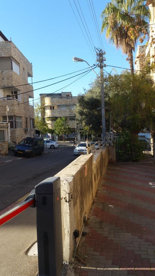 Guesthouse Comfy - Separate Rooms In The Apartment For A Relaxing Holiday Haifa Kültér fotó